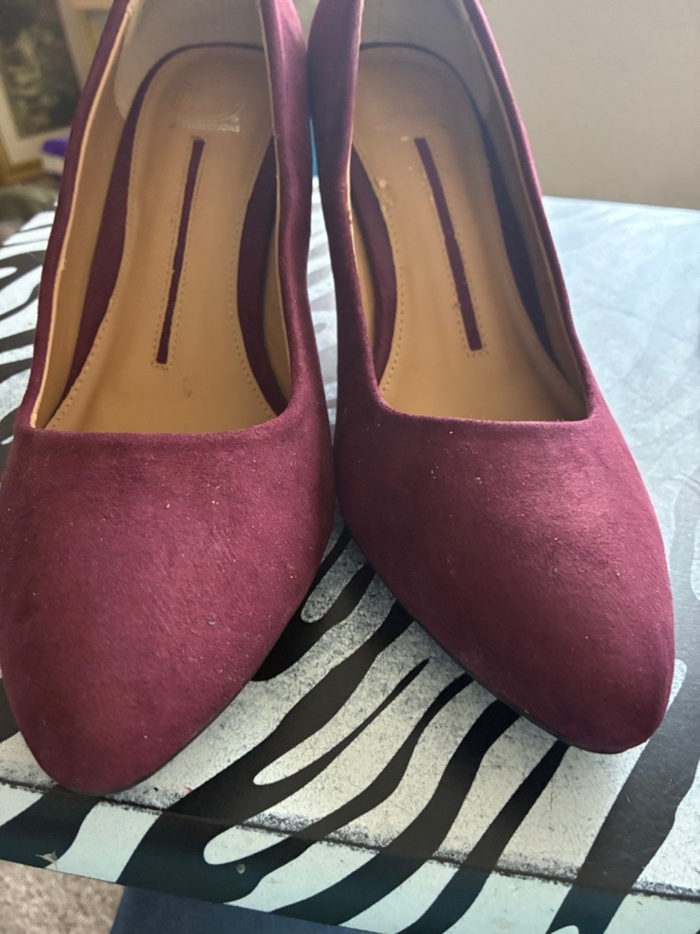 New Directions Women's Burgundy Suede Pointed-Toe Pumps
